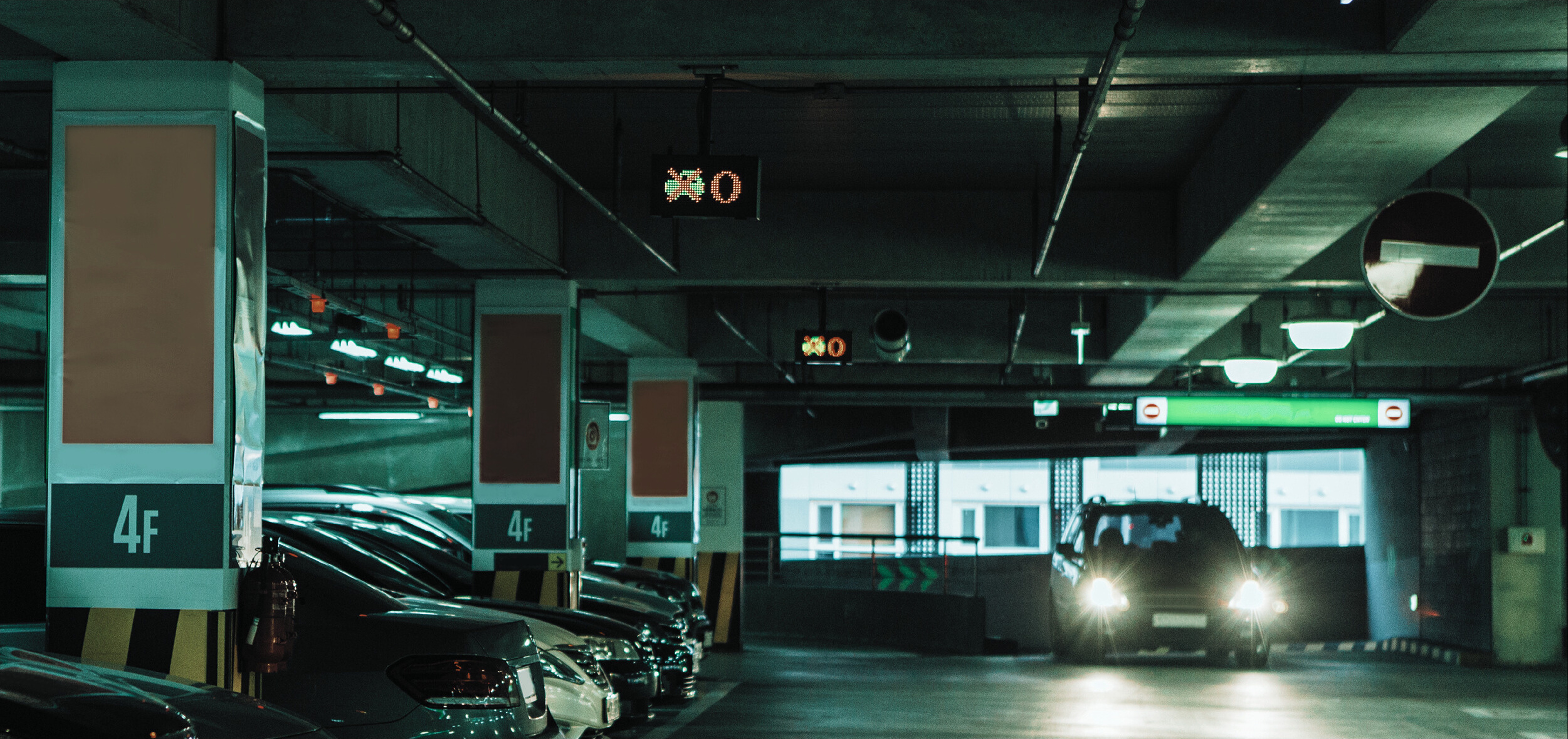 مواقف السيارات الذكية